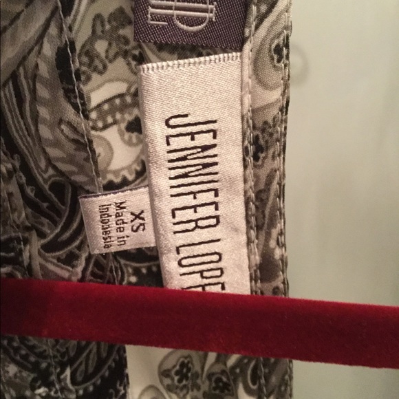 Paisley Crop Tank - Picture 2 of 3